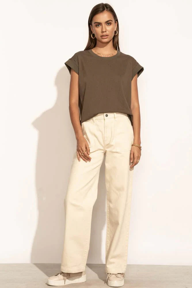 Arlo Top in Olive